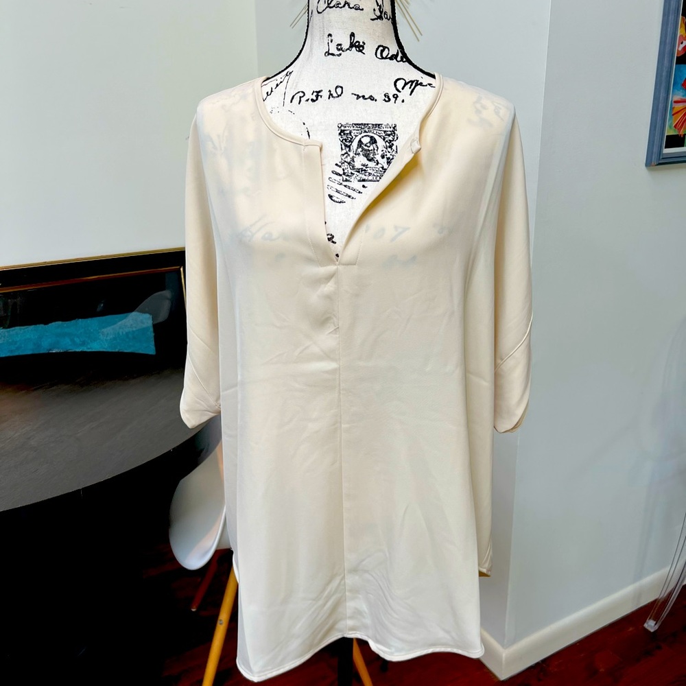 NWOT Zenana Premium Cream VNeck Top. Size 2X